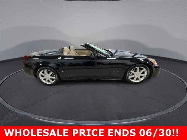 used 2007 Cadillac XLR car, priced at $15,500