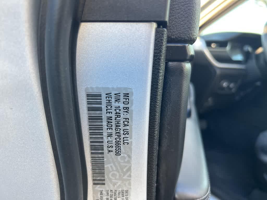 used 2023 Jeep Grand Cherokee car, priced at $25,374