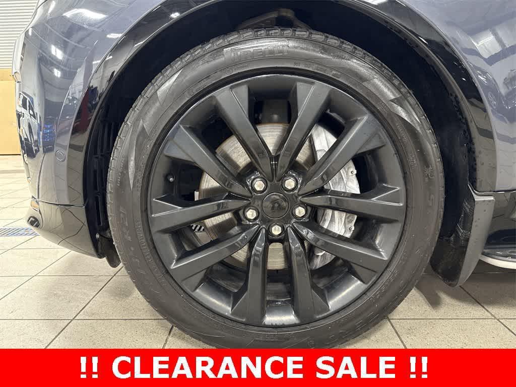 used 2024 Land Rover Discovery car, priced at $48,015