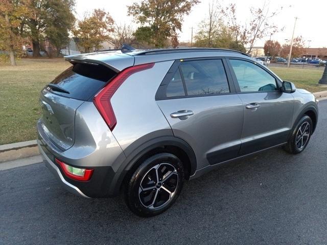 new 2025 Kia Niro car, priced at $25,915