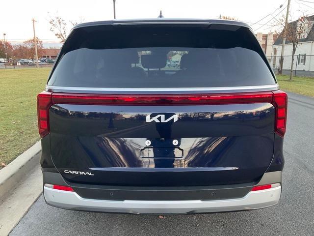 new 2025 Kia Carnival car, priced at $36,100