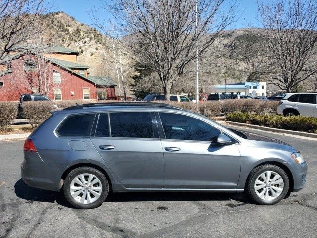 used 2017 Volkswagen Golf SportWagen car, priced at $9,999