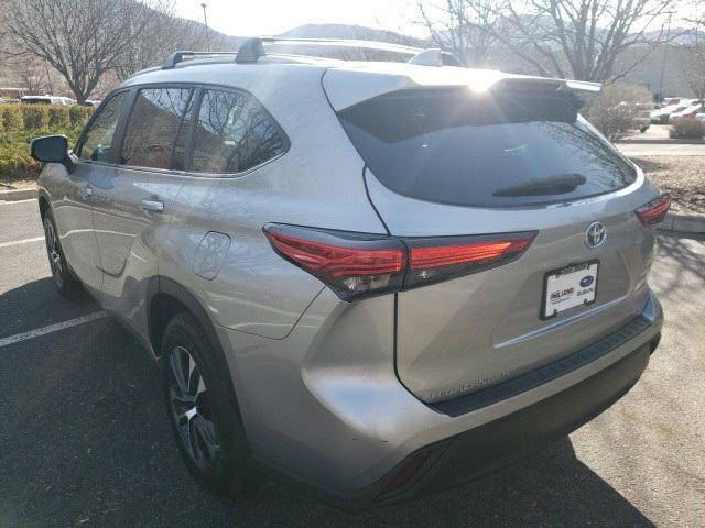 used 2023 Toyota Highlander Hybrid car, priced at $41,999