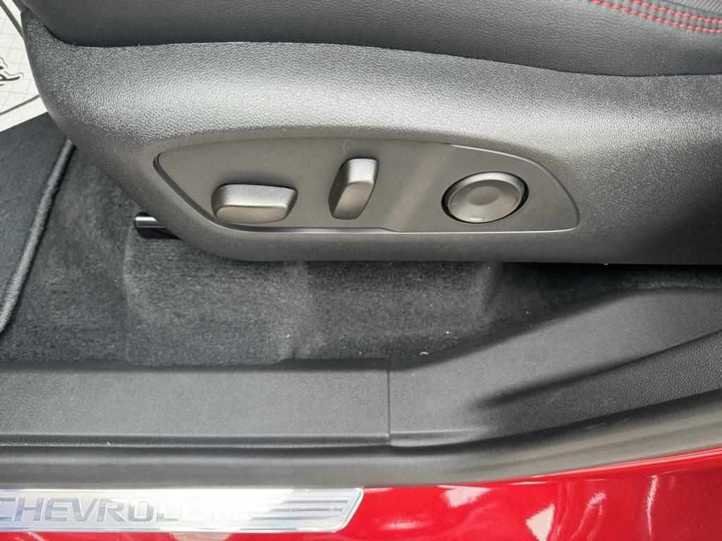 new 2026 Chevrolet Traverse car, priced at $57,290