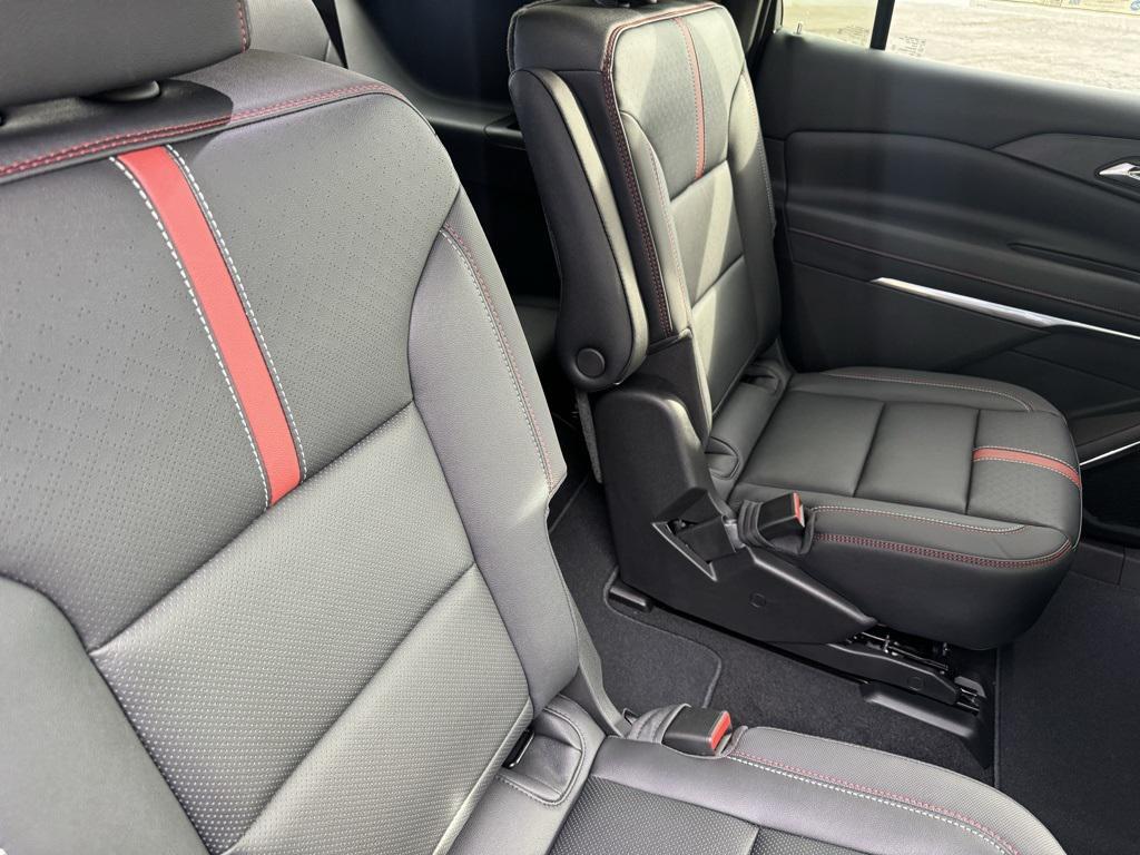 new 2026 Chevrolet Traverse car, priced at $57,290