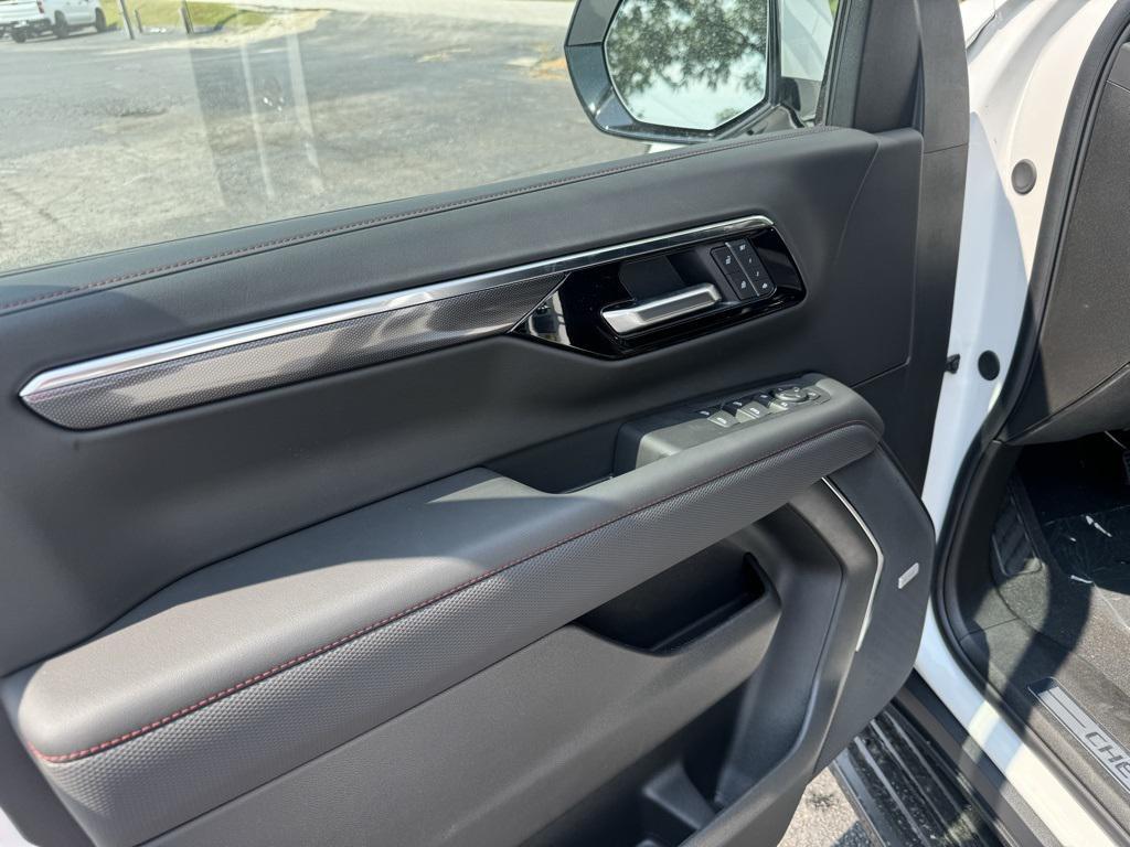 new 2025 Chevrolet Tahoe car, priced at $73,685