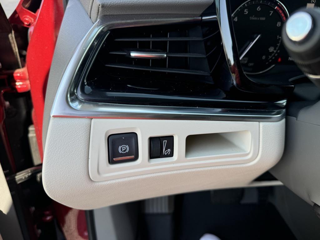 used 2022 Cadillac XT6 car, priced at $35,900