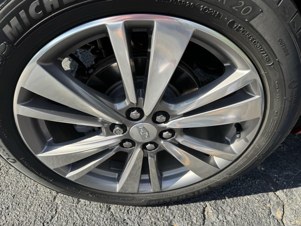 used 2022 Cadillac XT6 car, priced at $35,900
