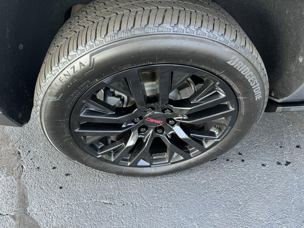 used 2022 GMC Yukon XL car, priced at $49,246