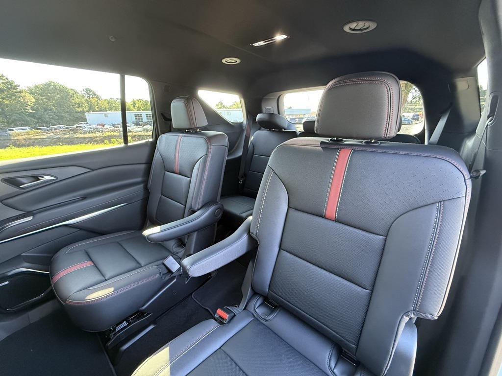 new 2026 Chevrolet Traverse car, priced at $55,290