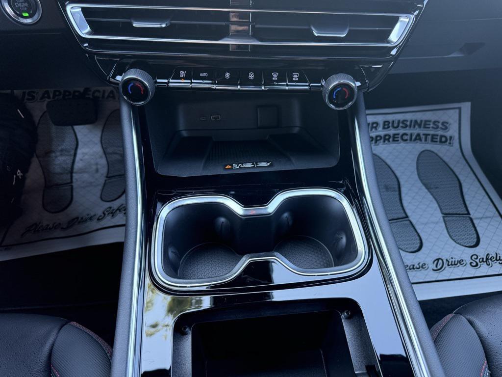 new 2026 Chevrolet Traverse car, priced at $55,290