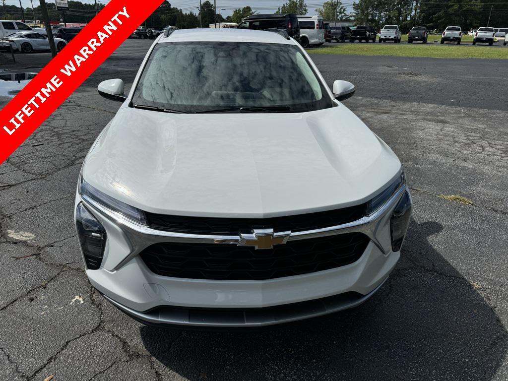 new 2025 Chevrolet Trax car, priced at $24,190