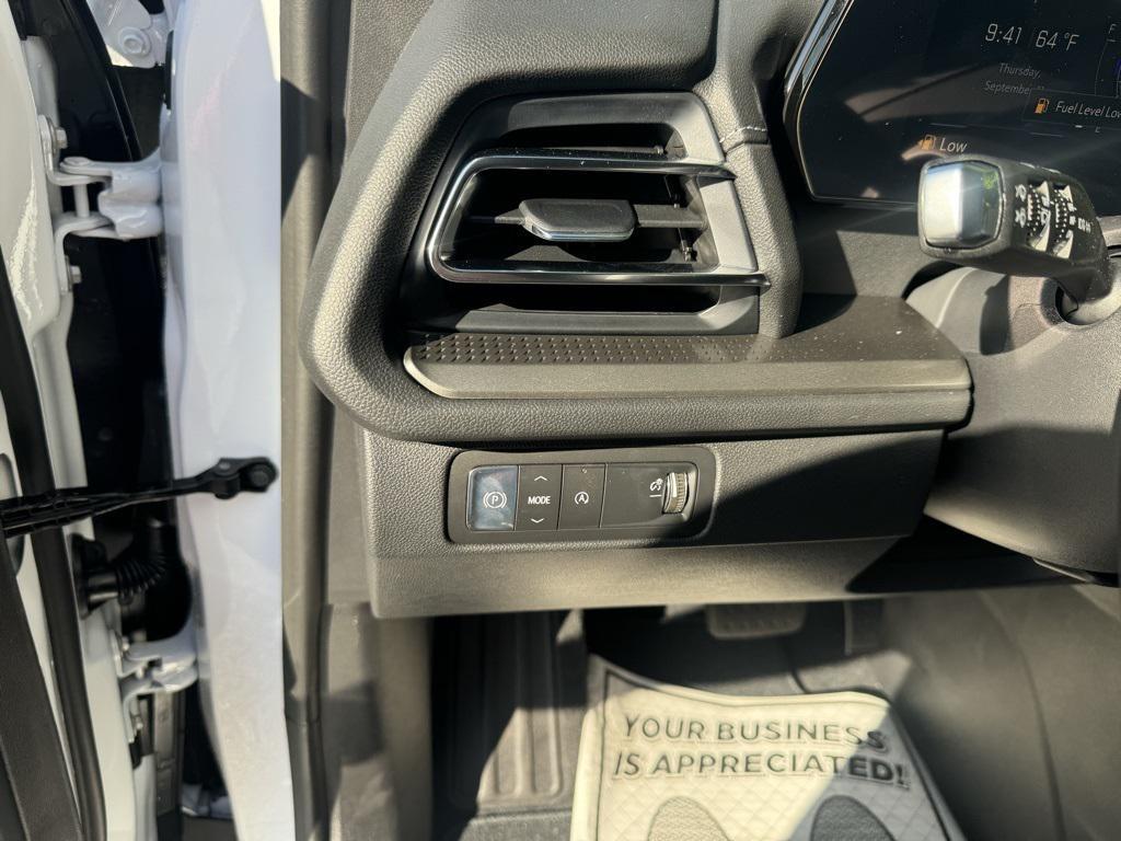 new 2026 Chevrolet Traverse car, priced at $39,695