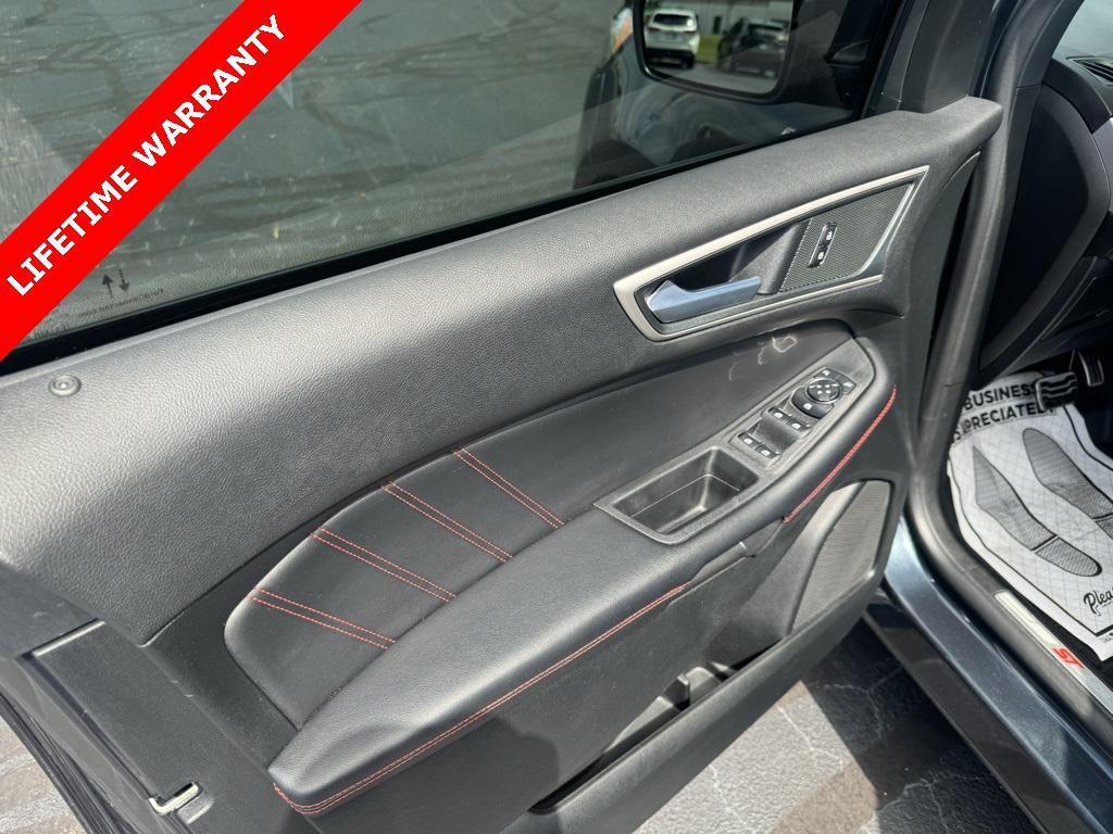 used 2024 Ford Edge car, priced at $31,760