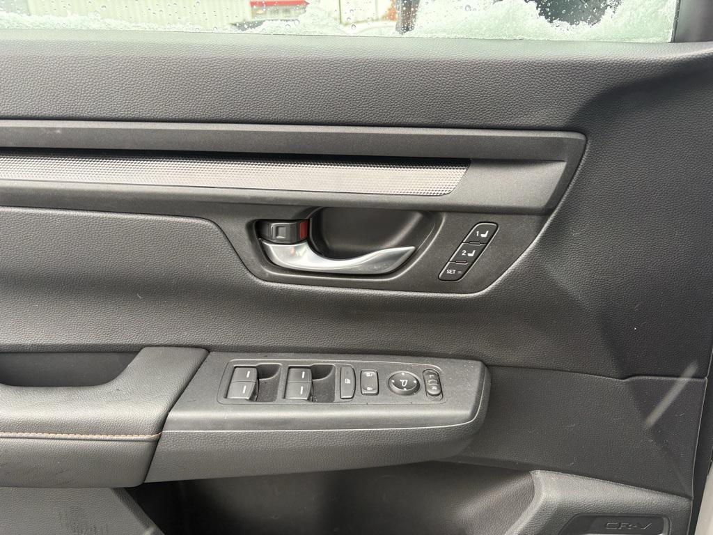 used 2025 Honda CR-V Hybrid car, priced at $34,921