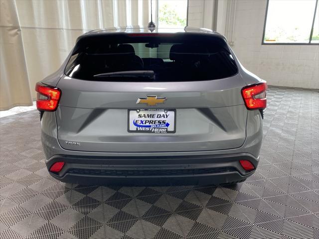 used 2024 Chevrolet Trax car, priced at $21,938