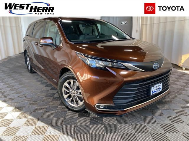 used 2021 Toyota Sienna car, priced at $37,472