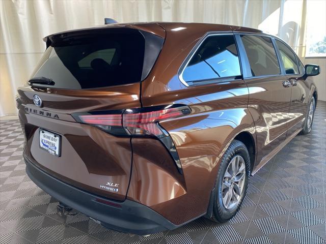 used 2021 Toyota Sienna car, priced at $37,472