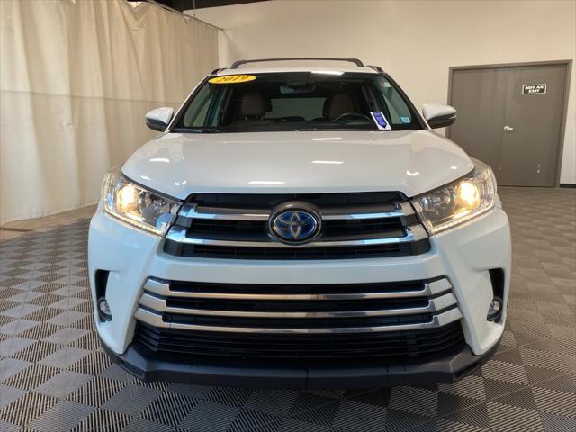 used 2019 Toyota Highlander Hybrid car, priced at $29,978