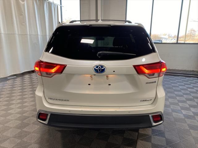 used 2019 Toyota Highlander Hybrid car, priced at $29,978