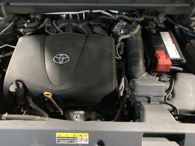 used 2020 Toyota Highlander car, priced at $29,238