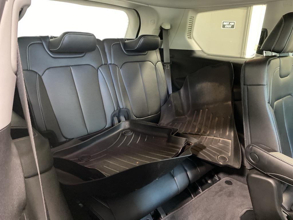 used 2022 Jeep Grand Cherokee L car, priced at $33,458
