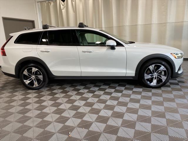 used 2022 Volvo V60 Cross Country car, priced at $31,643