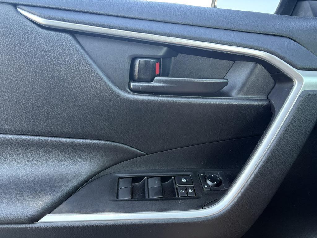used 2021 Toyota RAV4 Hybrid car, priced at $23,995