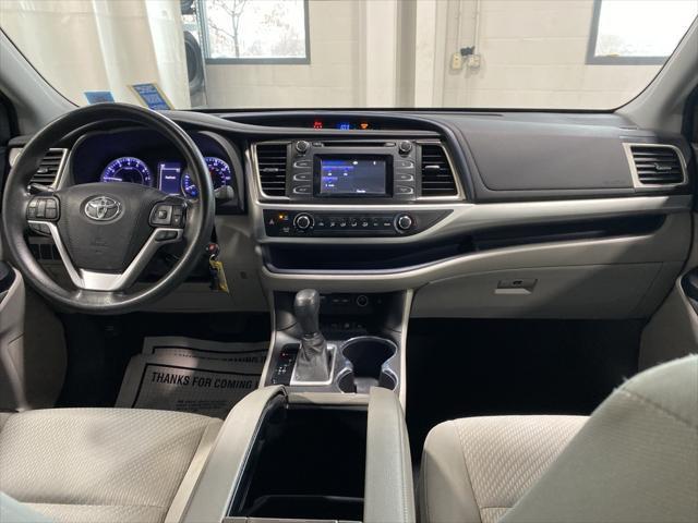 used 2019 Toyota Highlander car, priced at $25,365