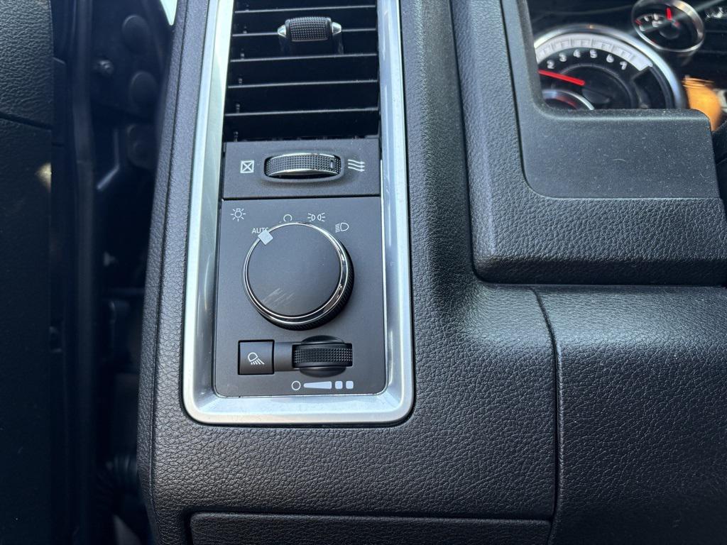 used 2021 Ram 1500 Classic car, priced at $27,664
