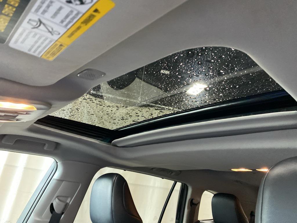 used 2024 Toyota Highlander car, priced at $42,819