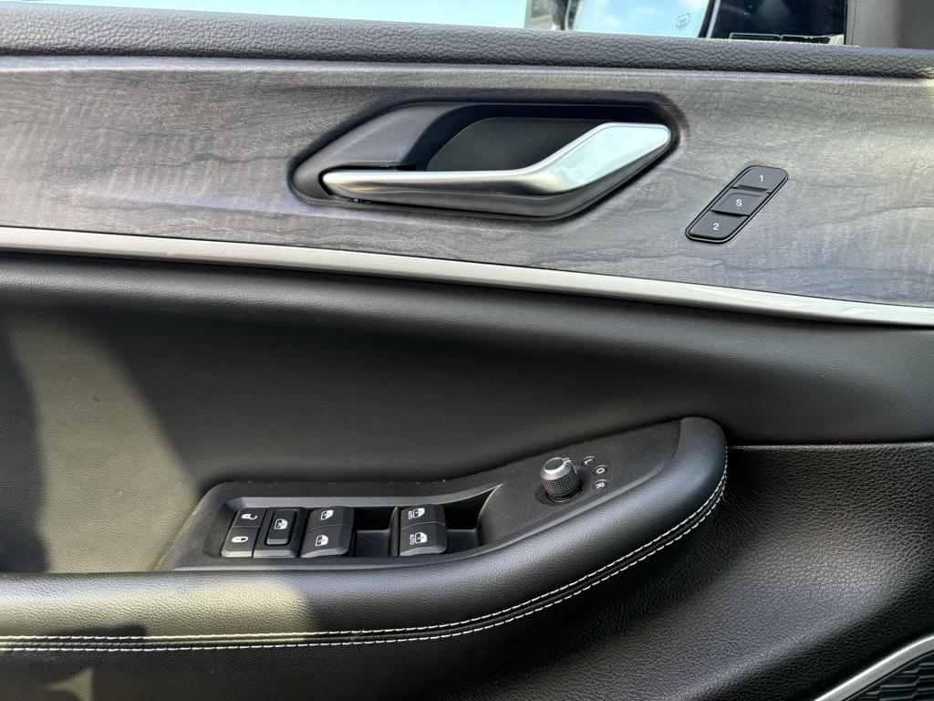 used 2023 Jeep Grand Cherokee car, priced at $33,742