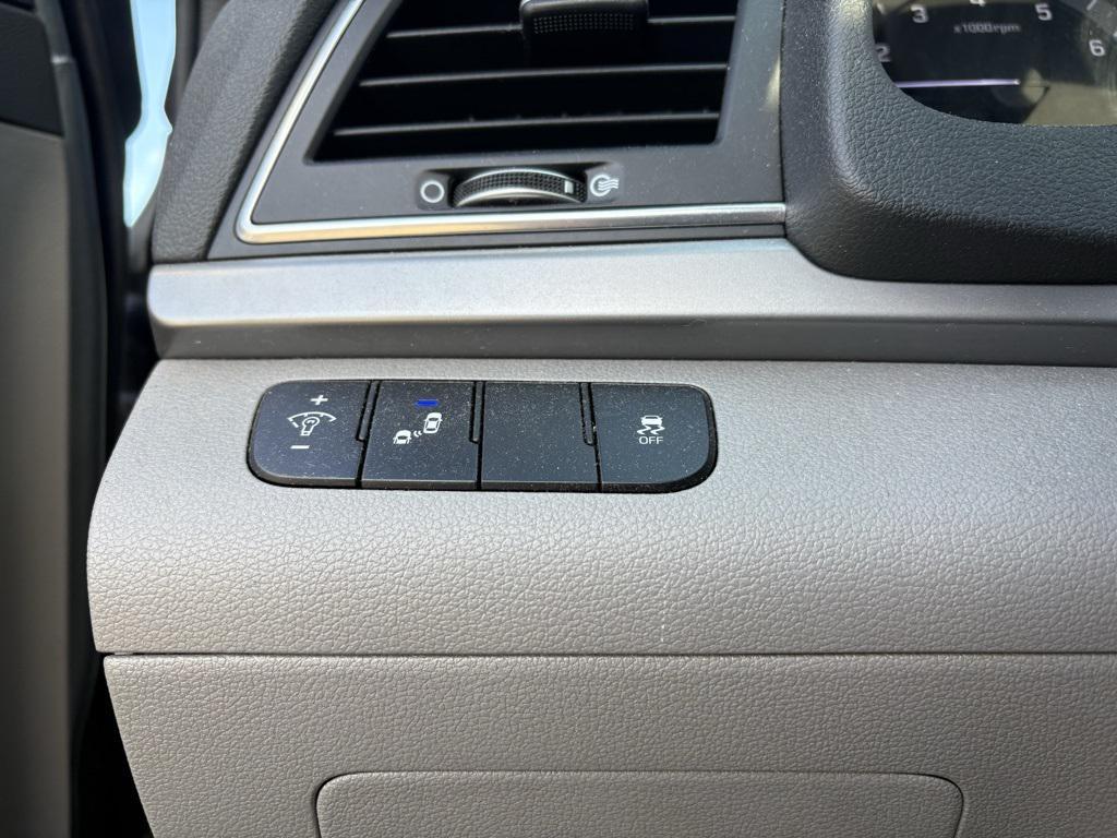 used 2018 Hyundai Elantra car, priced at $13,799
