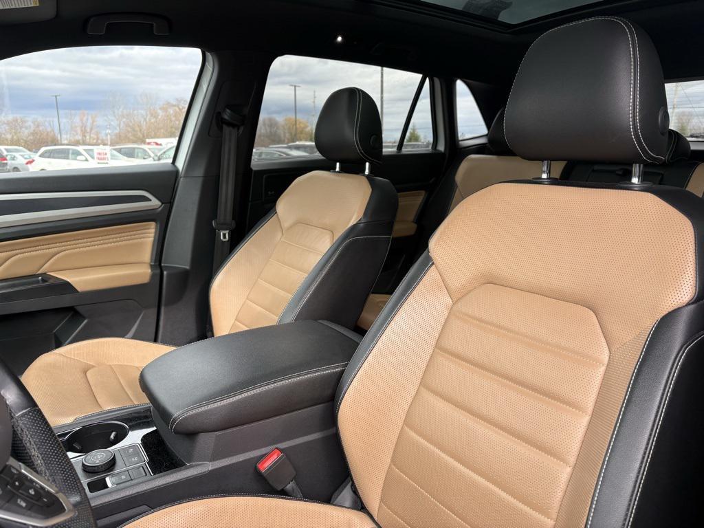 used 2021 Volkswagen Atlas Cross Sport car, priced at $28,652