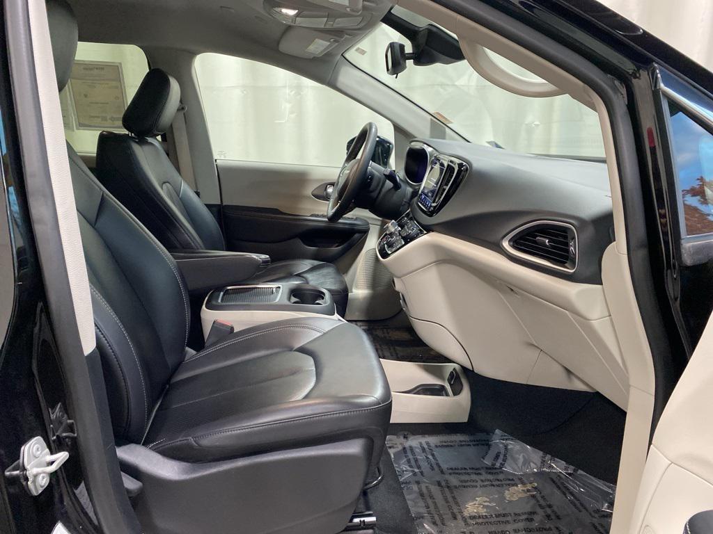 used 2024 Chrysler Pacifica car, priced at $30,990