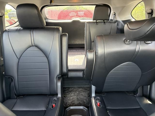 used 2023 Toyota Highlander Hybrid car, priced at $42,854