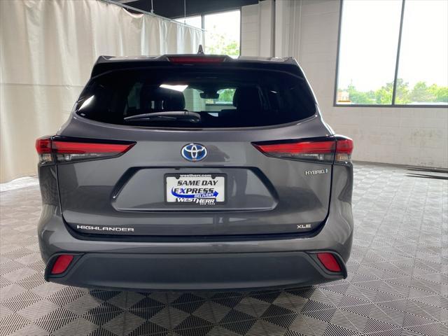 used 2023 Toyota Highlander Hybrid car, priced at $41,854