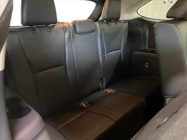 used 2022 Toyota Highlander car, priced at $39,721