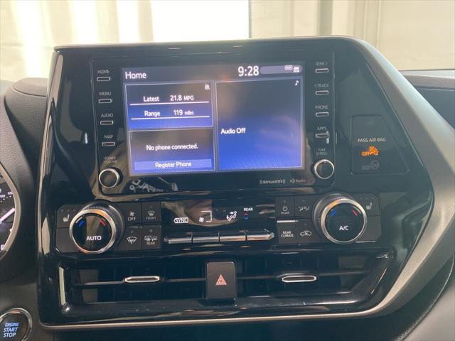 used 2022 Toyota Highlander car, priced at $39,421
