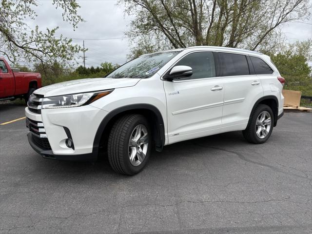 used 2018 Toyota Highlander Hybrid car, priced at $28,396