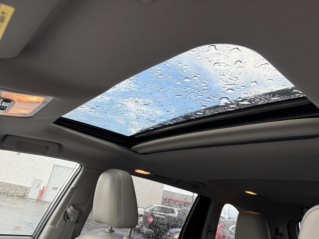 used 2019 Toyota Highlander car, priced at $30,449