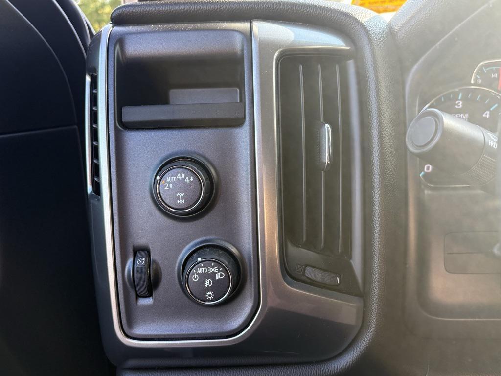 used 2018 Chevrolet Silverado 1500 car, priced at $31,714