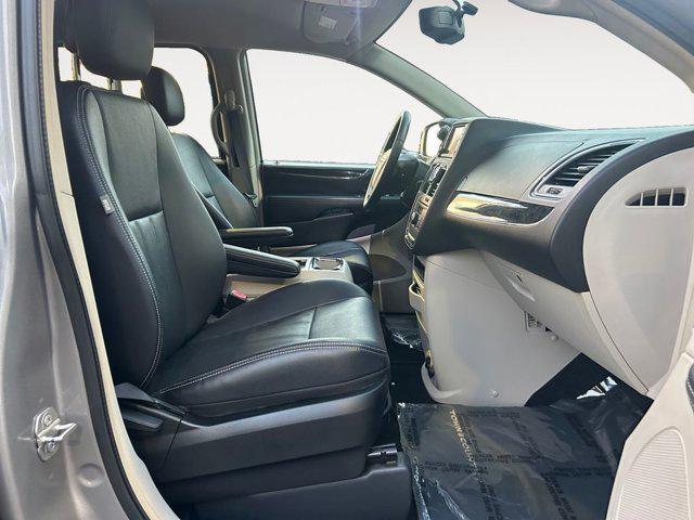 used 2014 Chrysler Town & Country car, priced at $9,999