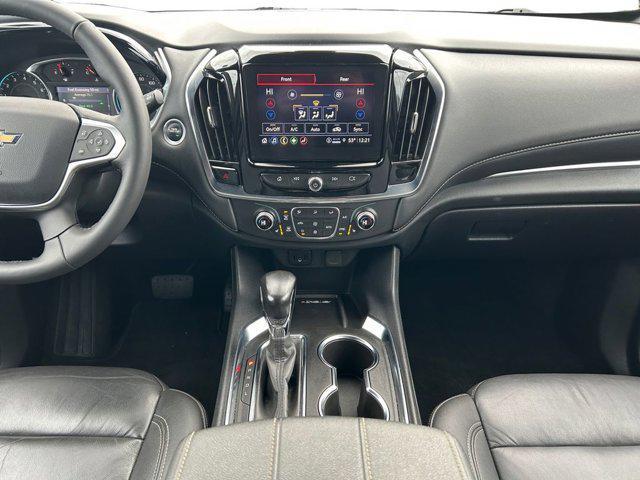 used 2022 Chevrolet Traverse car, priced at $32,359