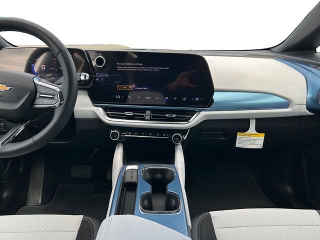 new 2025 Chevrolet Equinox EV car, priced at $46,490