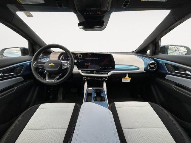 new 2025 Chevrolet Equinox EV car, priced at $46,490