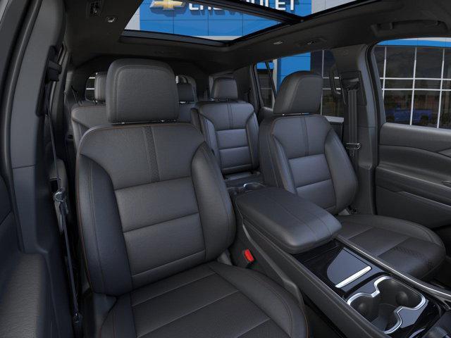 new 2025 Chevrolet Traverse car