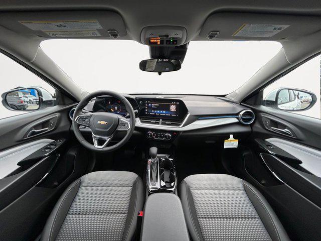 new 2025 Chevrolet Trax car, priced at $25,260