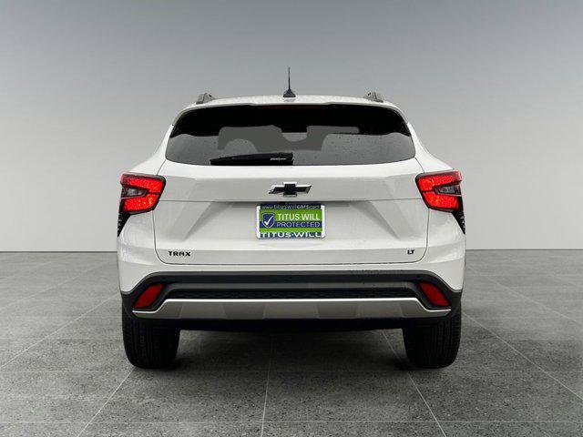 new 2025 Chevrolet Trax car, priced at $25,260