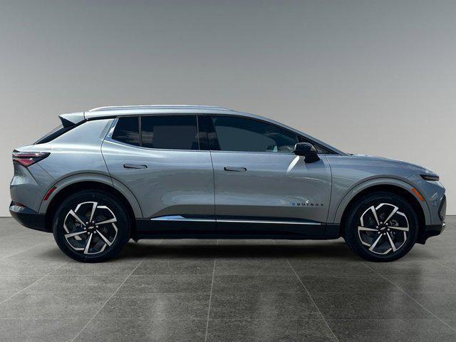 new 2025 Chevrolet Equinox EV car, priced at $47,490